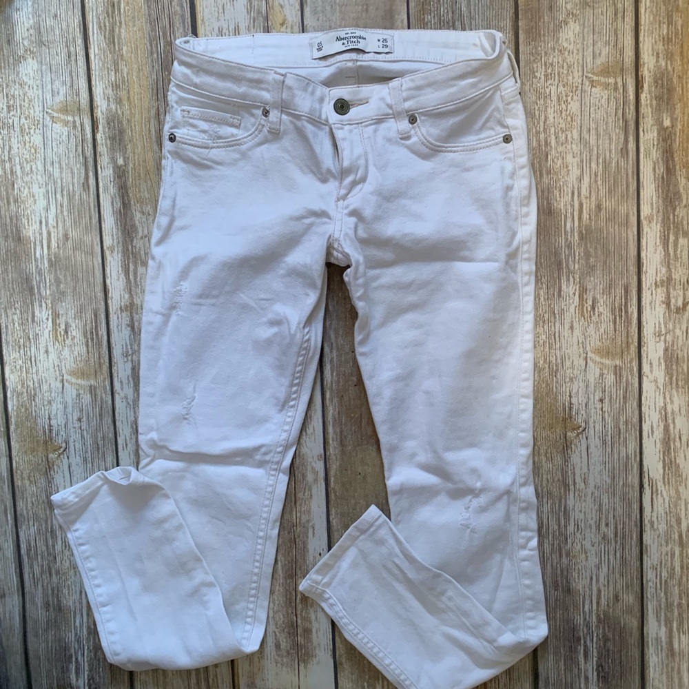 ABERCROMBIE White Jeans